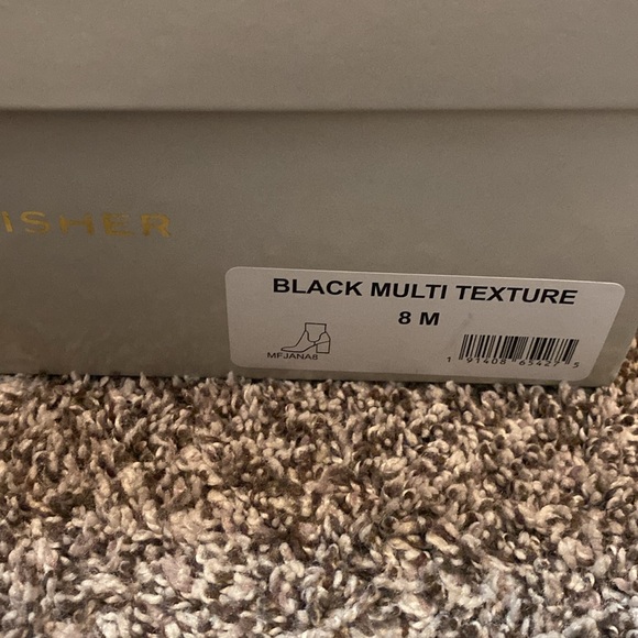 Cute Marc Fisher multi color booties - Picture 4 of 4